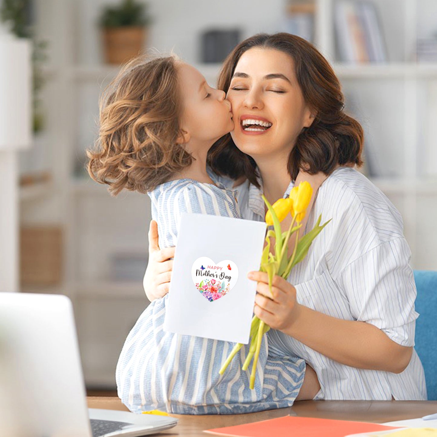 G2PLUS Mother's Day Stickers, 60PCS Happy Mother's Day Gift Stickers, 2'' Heart Shaped Mother's Day Label Stickers, Floral Gift Stickers for Mother's Day Gift Wrap, Party Favors Decorations