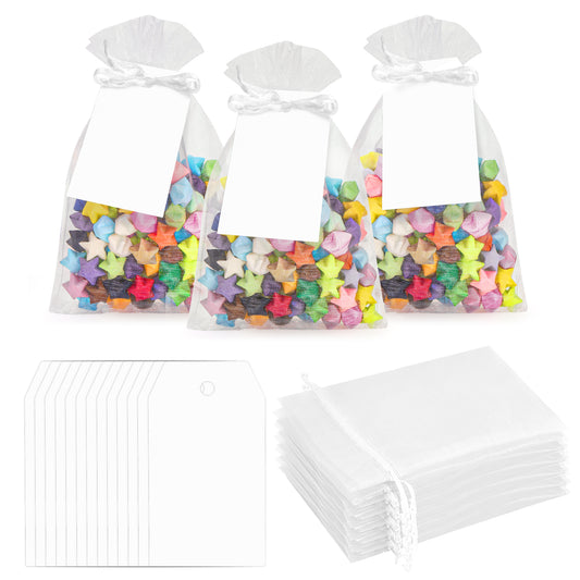 G2PLUS 50 Pack Organza Gift Bags with Tags: 10 x 15 cm White Drawstring Favour Pouches with 4 x 7 cm White Tags for Wedding Party Favours Jewellery Candy