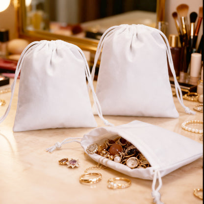 G2PLUS 20PCS White Velvet Drawstring Bags - 4.7x6 In Small Velvet Jewelry Pouches, Christmas Gift Bags for Candy, Birthday, Wedding Party Favors