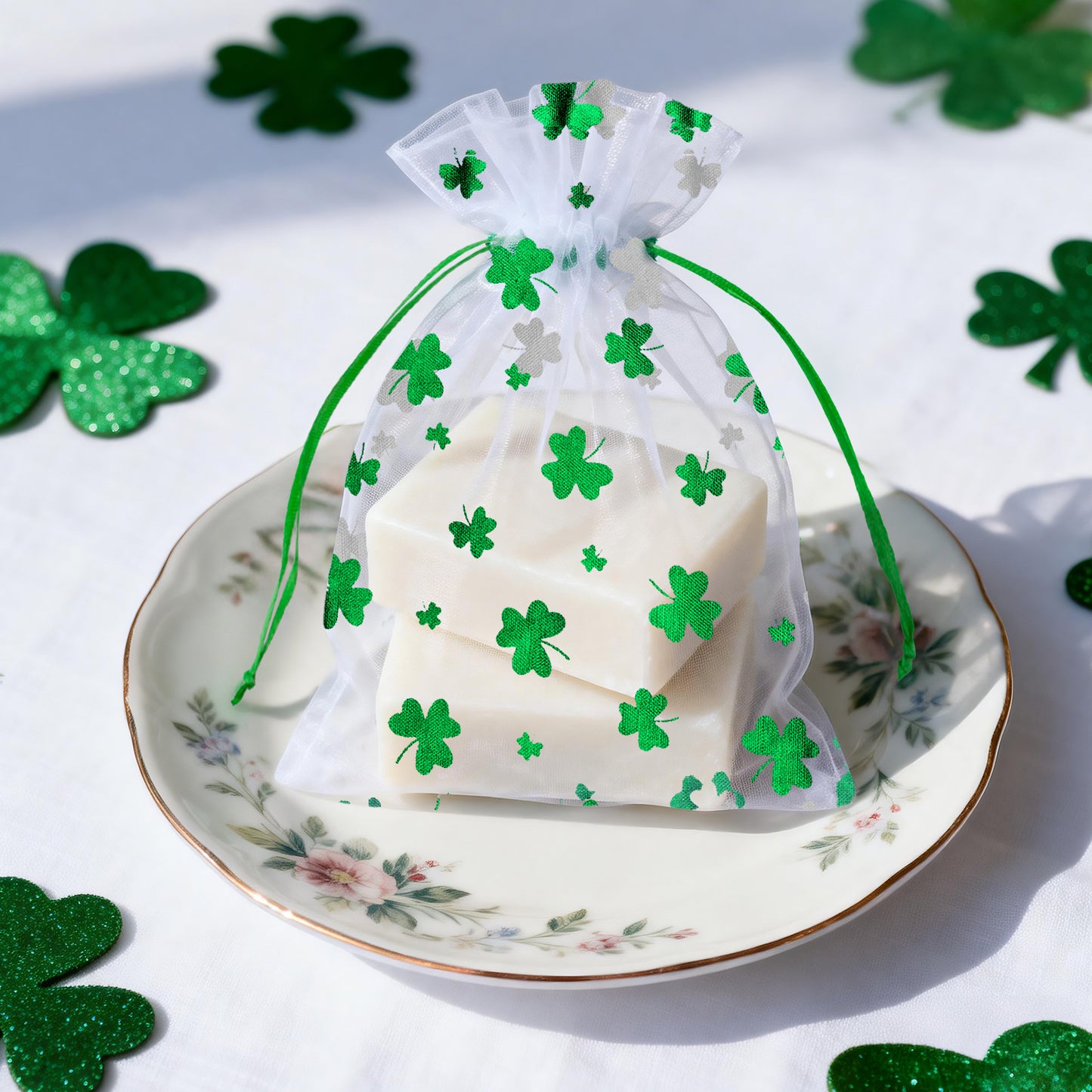 G2PLUS 50PCS St.Patrick's Day Gift Bags Organza 5x7in, Green Foil Shamrock Sheer Mesh Organza Pouches with Drawstring for St.Patrick's Day Party Favors, Candy Gift Bags & Wedding Favors