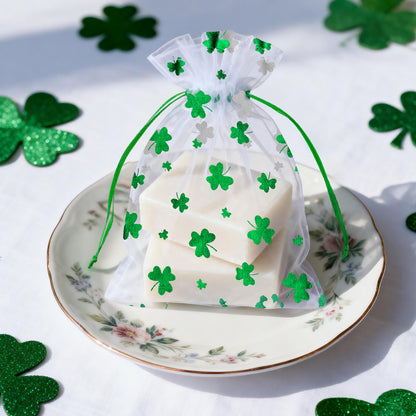G2PLUS 50PCS St.Patrick's Day Gift Bags Organza 5x7in, Green Foil Shamrock Sheer Mesh Organza Pouches with Drawstring for St.Patrick's Day Party Favors, Candy Gift Bags & Wedding Favors