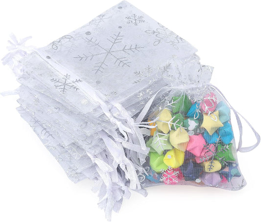 G2PLUS White Christmas Organza Bags, 7x9CM Snowflake Organza Bags, Small Christmas Favour Bags for Presents, 100PCS Xmas Snowflake Gift Pouches for Reindeer Food, Christmas, Advent Calendars