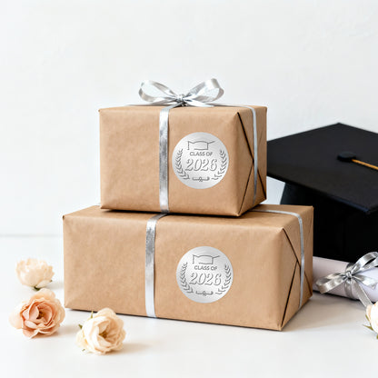 G2PLUS 100Pcs Class of 2026 Stickers - Silver Foil Embossed Graduation Stickers 2 Inch Graduation Cap Envelope Seal Labels for Diplomas Certificates Gradutes Awards Invitation Party Favors